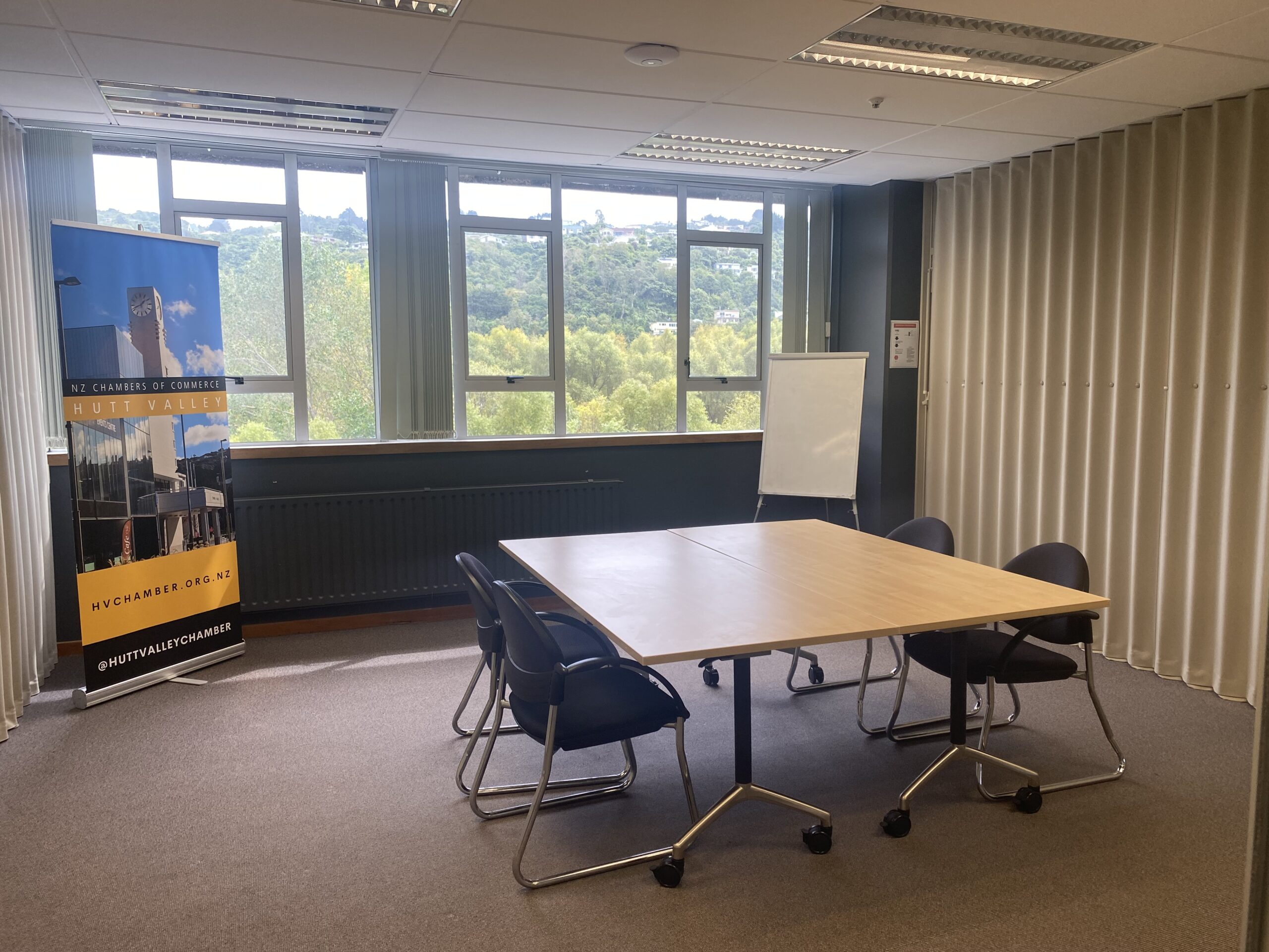 Middle Meeting Room - Hutt Valley Chamber Meeting Room For Hir